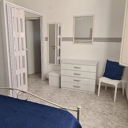 Onda Azzurra - Piano Terra Holiday home *